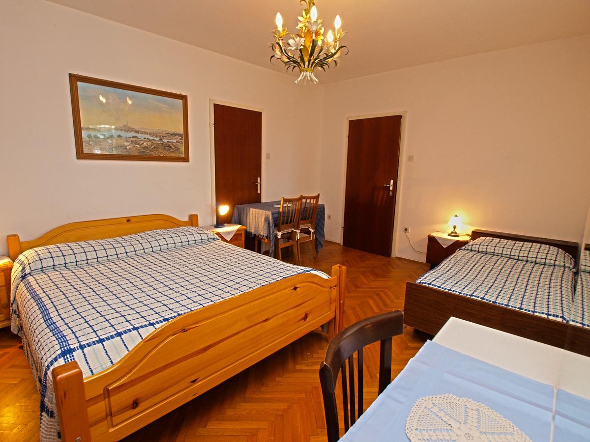 Rooms Milan 1370 Rovinj Kültér fotó